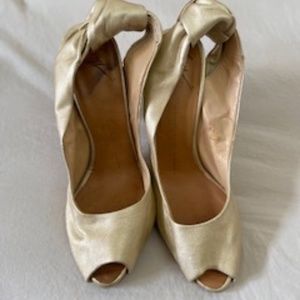 Giuseppe Zanotti champagne color leather classic